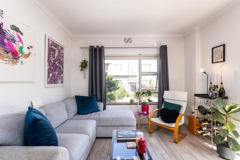 1 Bedroom Property for Sale in Tamboerskloof Western Cape